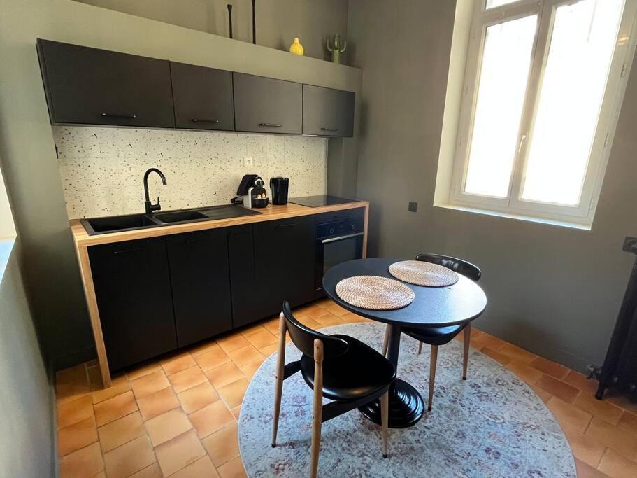 Appartement Au Coeur De Кан Екстериор снимка